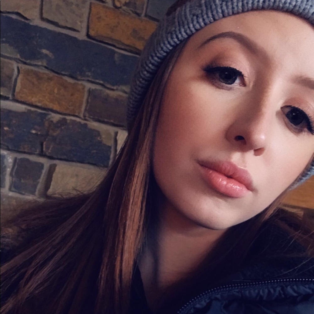 Meet your Posher, Jenna
